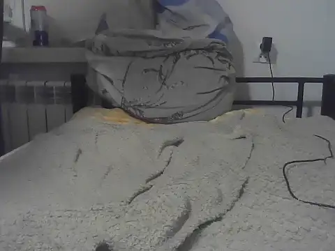 Snapshot of sima42 chatting on 06-06-26, 12:16 sima42 online show from 06-06-26, 12:16
