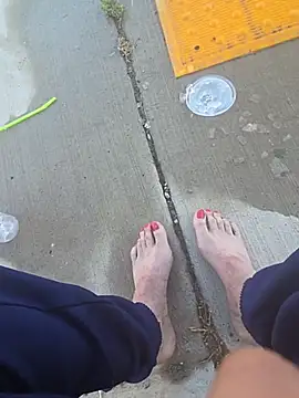 transgirlhere2serve online show from 07-14-26, 12:55