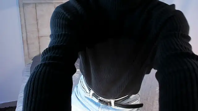 Snapshot of Luch609 chatting on 05-18-26, 03:07 Luch609 online show from 05-18-26, 03:07