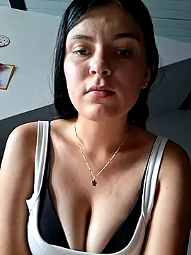 Snapshot of Yeras_ chatting on 06-05-26, 05:18 Yeras online show from 06-05-26, 05:18