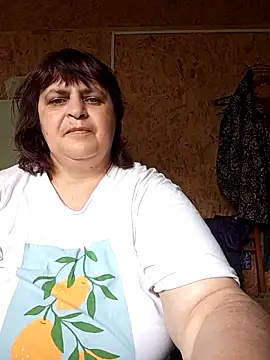 Snapshot of LisichkaOksana chatting on 06-14-26, 08:27 LisichkaOksana online show from 06-14-26, 08:27