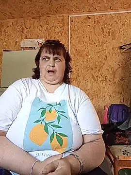 Snapshot of LisichkaOksana chatting on 06-26-26, 09:03 LisichkaOksana online show from 06-26-26, 09:03