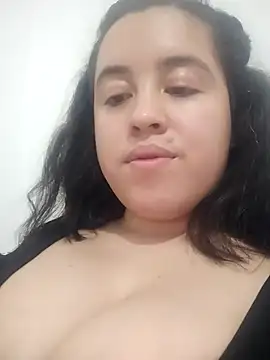 Snapshot of nia_taylorX chatting on 06-15-26, 04:47 nia taylorX online show from 06-15-26, 04:47