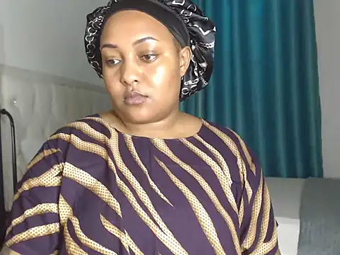Snapshot of Mamacita_Boo chatting on 06-08-26, 02:50 Mamacita Boo online show from 06-08-26, 02:50