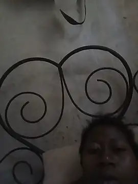 Snapshot of azina2 chatting on 07-16-26, 04:29 azina2 online show from 07-16-26, 04:29