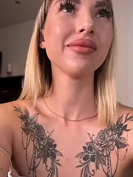 Snapshot of TeaseBabeXXX chatting on 06-22-26, 10:29 TeaseBabeXXX online show from 06-22-26, 10:29