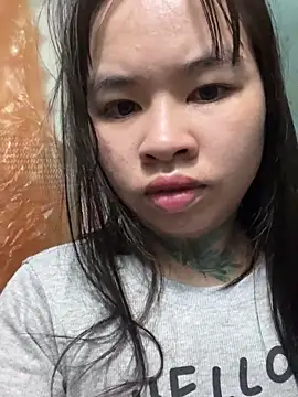 Snapshot of Giupem chatting on 05-17-26, 11:12 Giupem online show from 05-17-26, 11:12