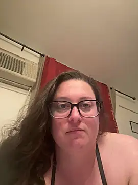 Snapshot of thickems0093 chatting on 05-20-26, 01:23 thickems0093 online show from 05-20-26, 01:23