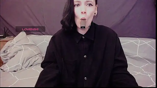 Snapshot of Polly_Megan chatting on 06-21-26, 08:44 Polly Megan online show from 06-21-26, 08:44