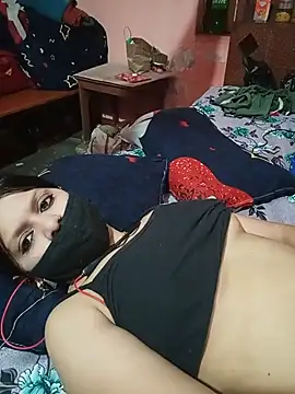 ZOYA-STRIP online show from 07-01-26, 08:41