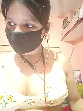 ZOYA-STRIP online show from 07-18-26, 05:39