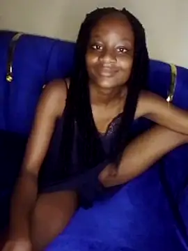 Snapshot of Sweetgirl263 chatting on 05-28-26, 02:03 Sweetgirl263 online show from 05-28-26, 02:03