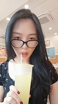 lylxili online show from 06-17-26, 06:27