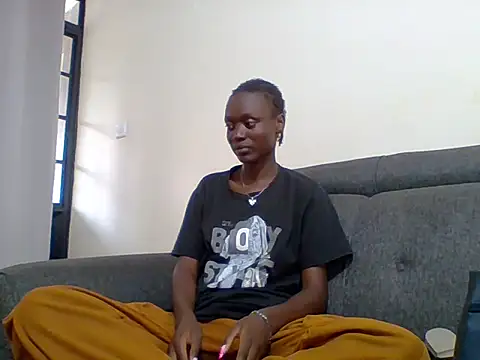 Snapshot of SLIM-EBONY2006 chatting on 06-04-26, 12:44 SLIM-EBONY2006 online show from 06-04-26, 12:44