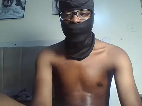 Snapshot of freakyboy255 chatting on 07-11-26, 08:44 freakyboy255 online show from 07-11-26, 08:44