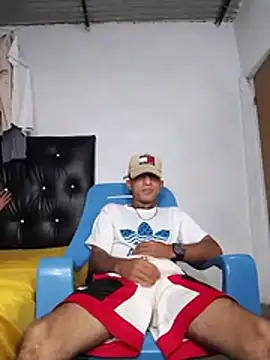 soymartinez2004 online show from 08-08-26, 04:20