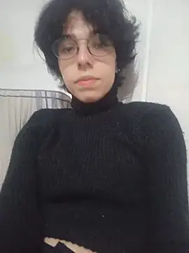RobinTheBirdy online show from 05-21-26, 01:34