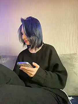Snapshot of Glissadaaa chatting on 06-15-26, 04:31 Glissadaaa online show from 06-15-26, 04:31