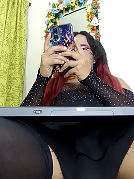 Snapshot of Elektra_bigcock chatting on 05-20-26, 12:06 Elektra bigcock online show from 05-20-26, 12:06