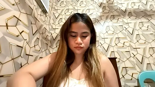 Snapshot of AngeliqueSimoson chatting on 05-20-26, 05:13 AngeliqueSimoson online show from 05-20-26, 05:13