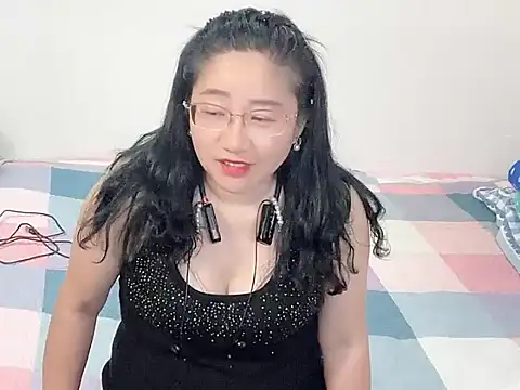 Sophie-998 online show from 05-18-26, 09:37