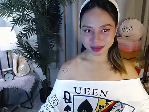 Snapshot of Super_Hot_BunnyXX chatting on 05-19-26, 11:49 Super Hot BunnyXX online show from 05-19-26, 11:49