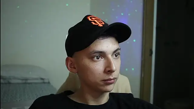 Snapshot of archi_love chatting on 02-07-26, 05:33 archi love online show from 02-07-26, 05:33