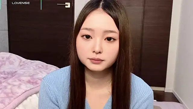 Snapshot of Kaho-S2- chatting on 05-21-26, 12:01 Kaho-S2- online show from 05-21-26, 12:01