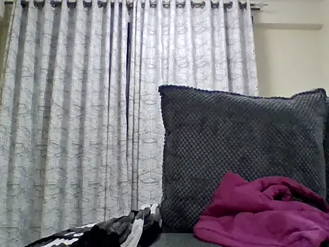 Snapshot of camila_lorah chatting on 05-26-26, 10:17 camila lorah online show from 05-26-26, 10:17