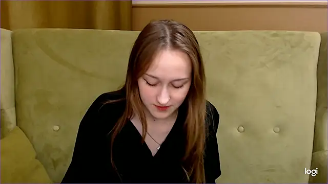 Snapshot of Calista_Everleig chatting on 05-20-26, 10:10 Calista Everleig online show from 05-20-26, 10:10