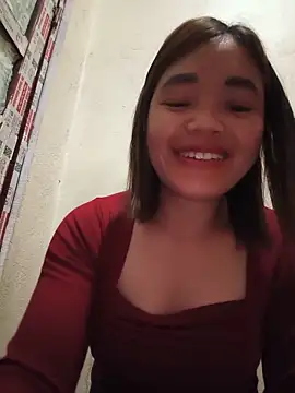 Snapshot of Emma-sin chatting on 05-24-26, 03:00 Emma-sin online show from 05-24-26, 03:00