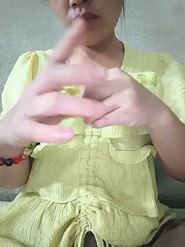 Snapshot of Emma-sin chatting on 07-02-26, 05:35 Emma-sin online show from 07-02-26, 05:35