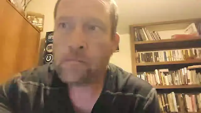 Snapshot of icebergXpress chatting on 07-11-26, 06:16 icebergXpress online show from 07-11-26, 06:16