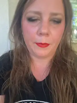 Bigtittymilkmommy online show from 06-19-26, 01:32