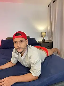 Snapshot of Nate_tyler1 chatting on 05-26-26, 02:29 Nate tyler1 online show from 05-26-26, 02:29
