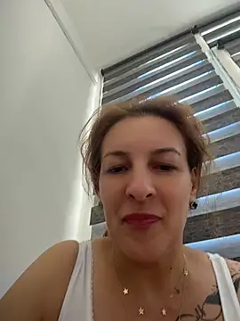 Snapshot of Hot-Milf4U chatting on 06-09-26, 08:15 Hot-Milf4U online show from 06-09-26, 08:15