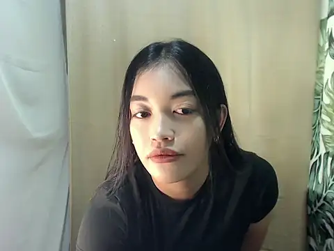 Snapshot of itsme_gwen chatting on 05-20-26, 07:36 itsme gwen online show from 05-20-26, 07:36