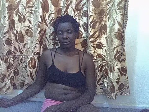 Snapshot of Queen-Alicia chatting on 05-20-26, 09:48 Queen-Alicia online show from 05-20-26, 09:48