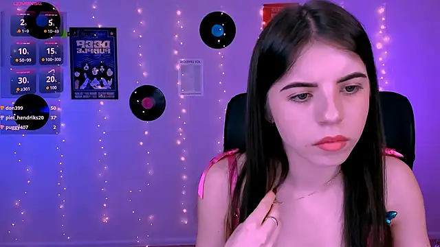 Snapshot of lyra_desire chatting on 05-28-26, 10:34 lyra desire online show from 05-28-26, 10:34