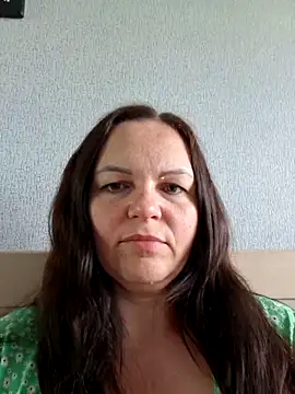 Snapshot of Meri_a chatting on 06-02-26, 01:24 Meri a online show from 06-02-26, 01:24