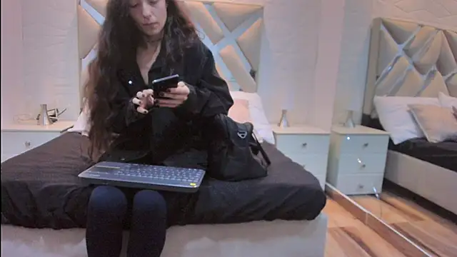 valentinasu online show from 06-01-26, 11:34