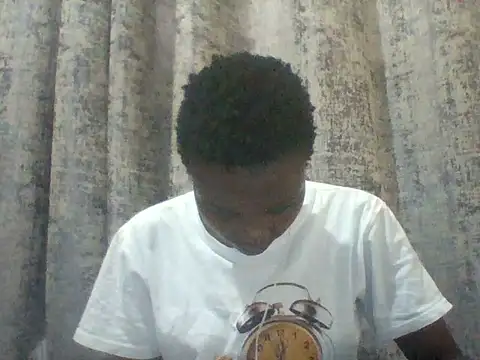 Snapshot of tina_2030 chatting on 06-25-26, 05:34 tina 2030 online show from 06-25-26, 05:34
