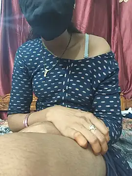 Snapshot of reshma124 chatting on 07-11-26, 05:15 reshma124 online show from 07-11-26, 05:15
