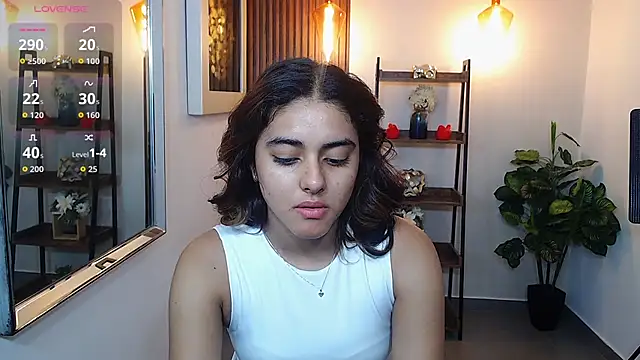 Snapshot of _Lucy_Grey_ chatting on 06-11-26, 11:08 Lucy Grey online show from 06-11-26, 11:08
