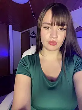Snapshot of Angela_pink18 chatting on 05-26-26, 07:43 Angela pink18 online show from 05-26-26, 07:43