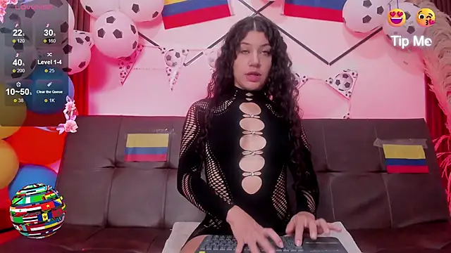 Snapshot of TaniaEyes chatting on 06-27-26, 12:22 TaniaEyes online show from 06-27-26, 12:22