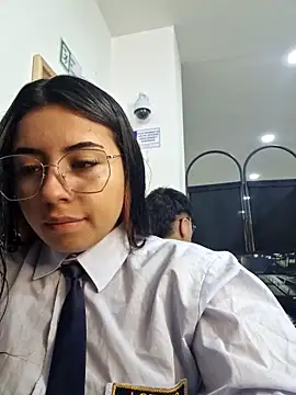 Snapshot of Angela__05 chatting on 06-22-26, 01:30 Angela 05 online show from 06-22-26, 01:30