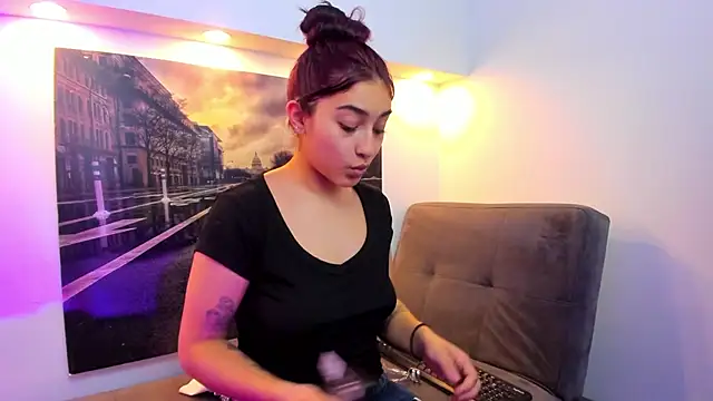 Nina-Mars online show from 06-01-26, 07:37