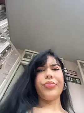 Snapshot of FERNANDAXX_ chatting on 05-25-26, 04:24 FERNANDAXX online show from 05-25-26, 04:24