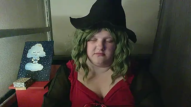 Snapshot of Freya_Fellie chatting on 05-20-26, 04:02 Freya Fellie online show from 05-20-26, 04:02